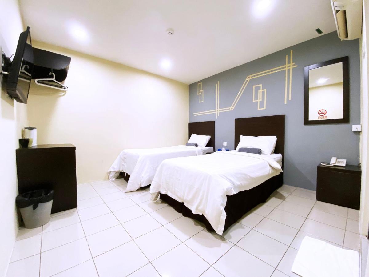 Your Hotel Klang By D'Concept Esterno foto