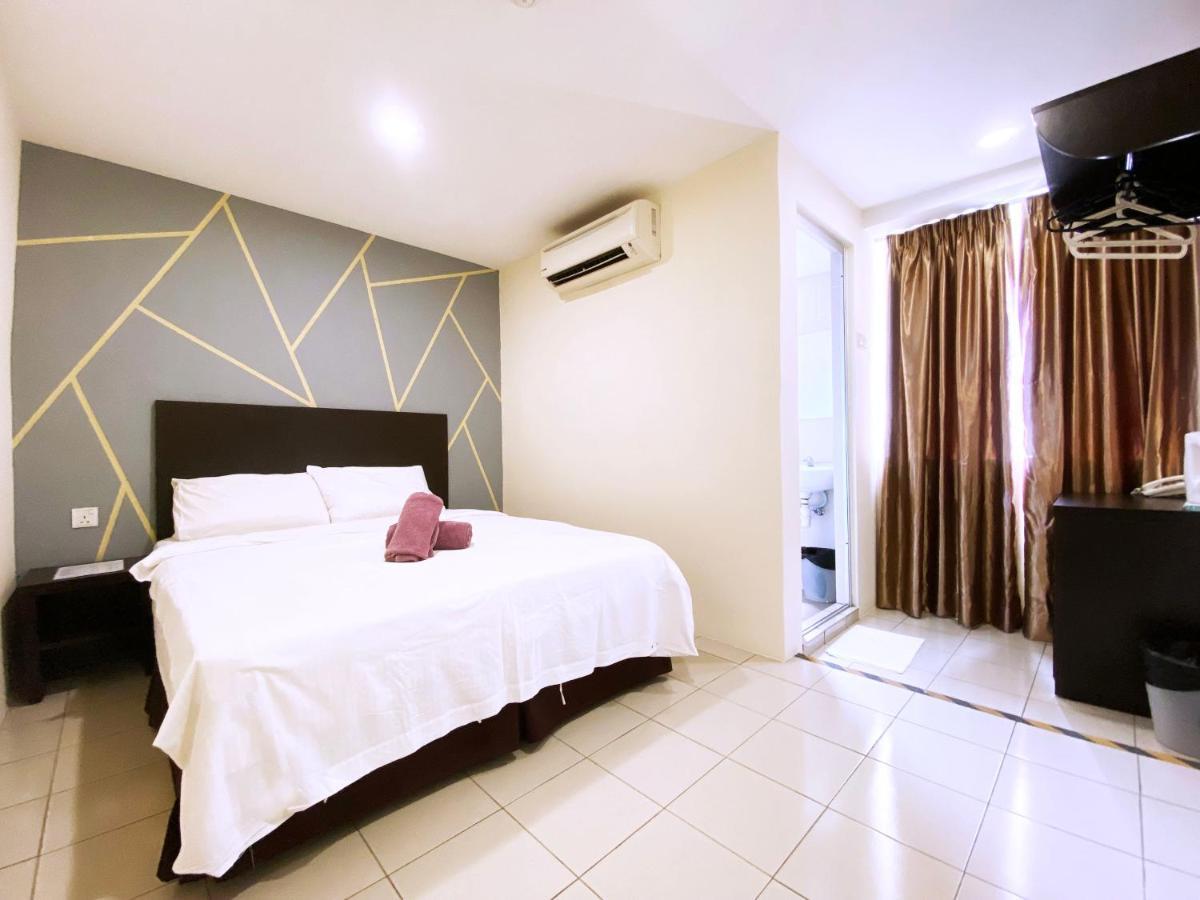 Your Hotel Klang By D'Concept Esterno foto