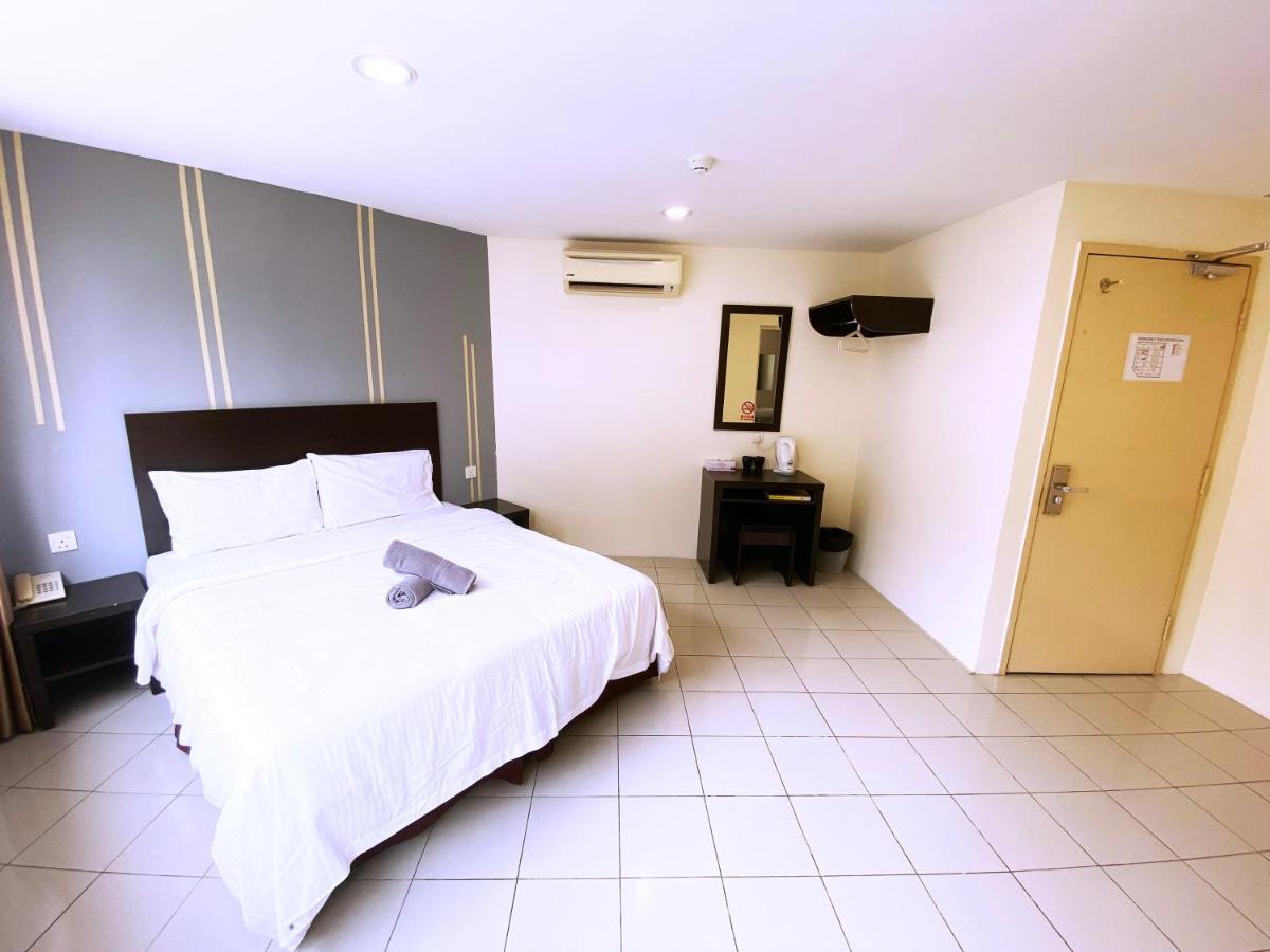 Your Hotel Klang By D'Concept Esterno foto